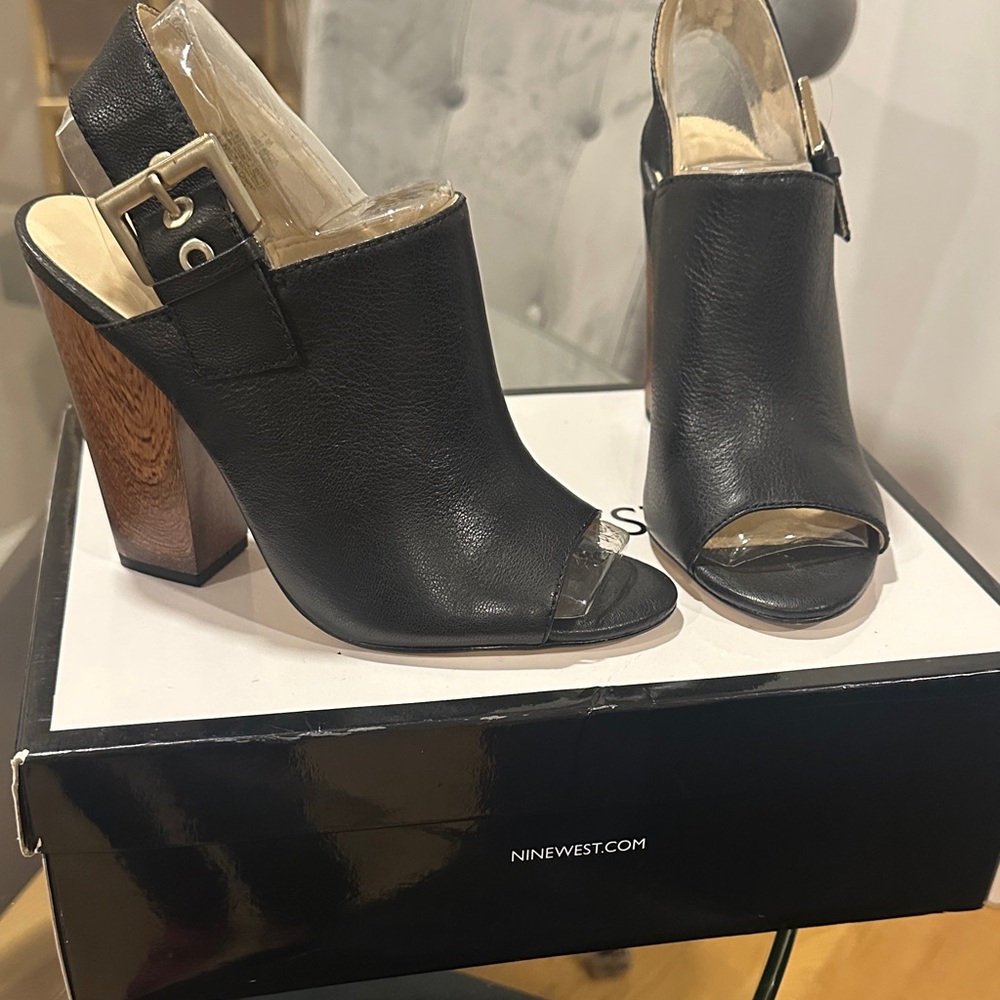 Nine West Black peep toe slingback booties with chunky heel.